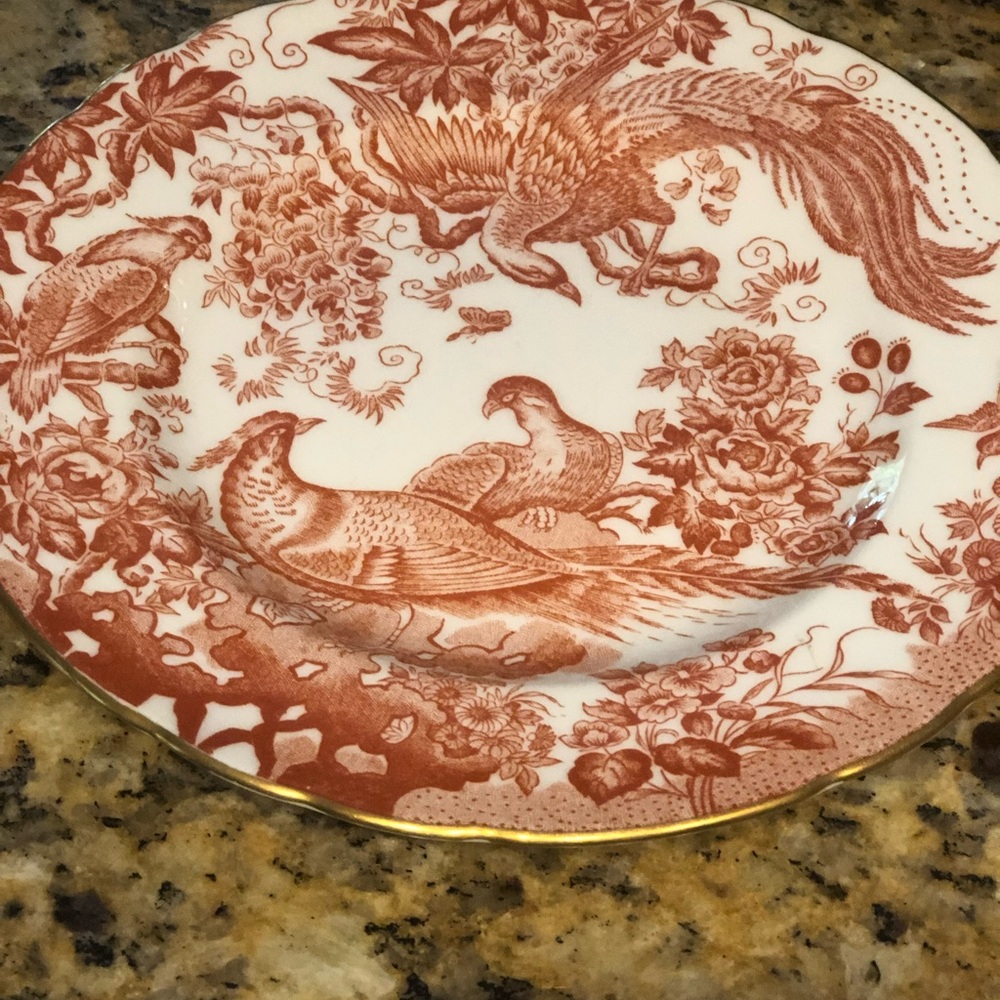 THREE Royal Crown Derby Plates, Red Aves in excellent condition